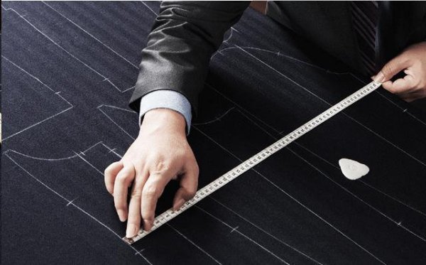 关于定制西服，定做的职业装∣ 衣服不合身，也许并非量体的错？